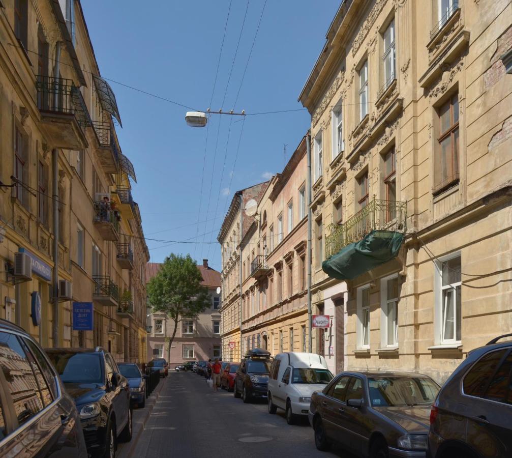 Sova Apartment Lviv Сenter Сity Exterior foto