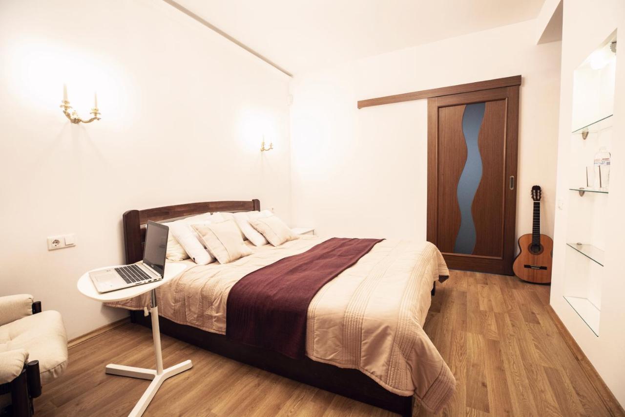 Sova Apartment Lviv Сenter Сity Exterior foto